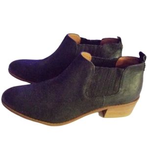 Tommy Hilfiger Ripley Black Booties Size 8…